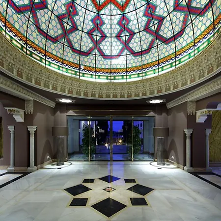 Hotel Abades 4*