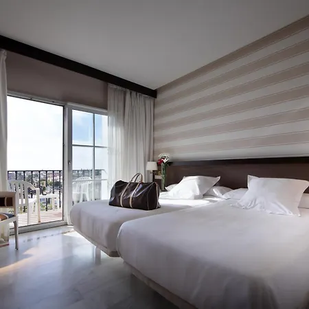 Hotel Abades 4*