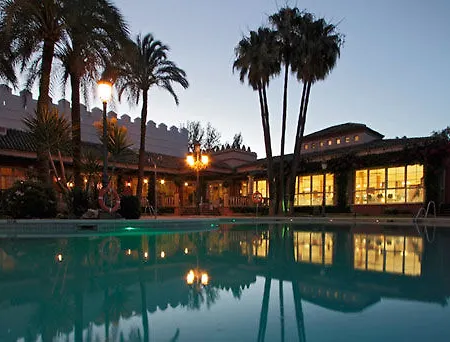 Hotel Abades